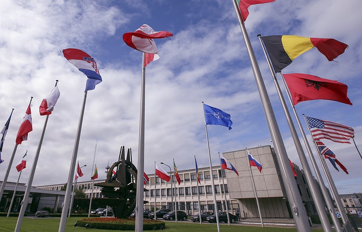 В Брюселе начинается заседание Совета Россия-НАТО  - ảnh 1